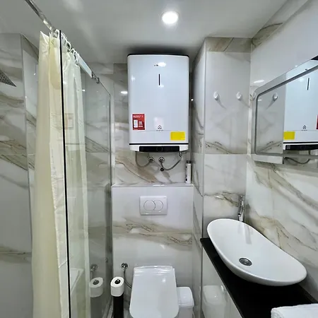 Superior Studio With Balcony - City Center سراييفو