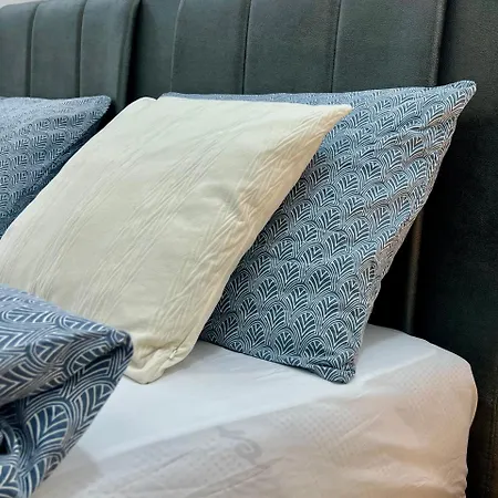 Superior Studio With Balcony - City Center سراييفو