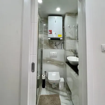 Superior Studio With Balcony - City Center شقة