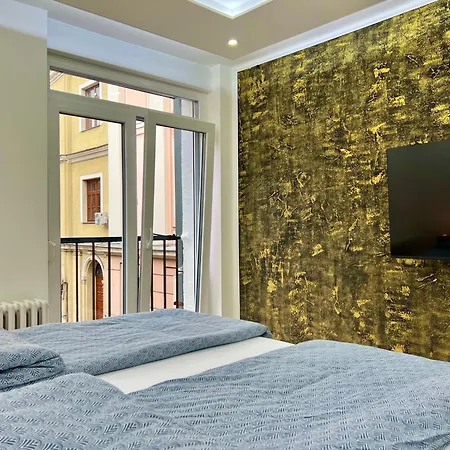 Superior Studio With Balcony - City Center * سراييفو